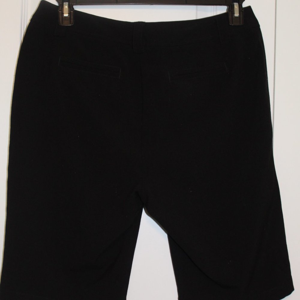 Casual Black Bermuda Short